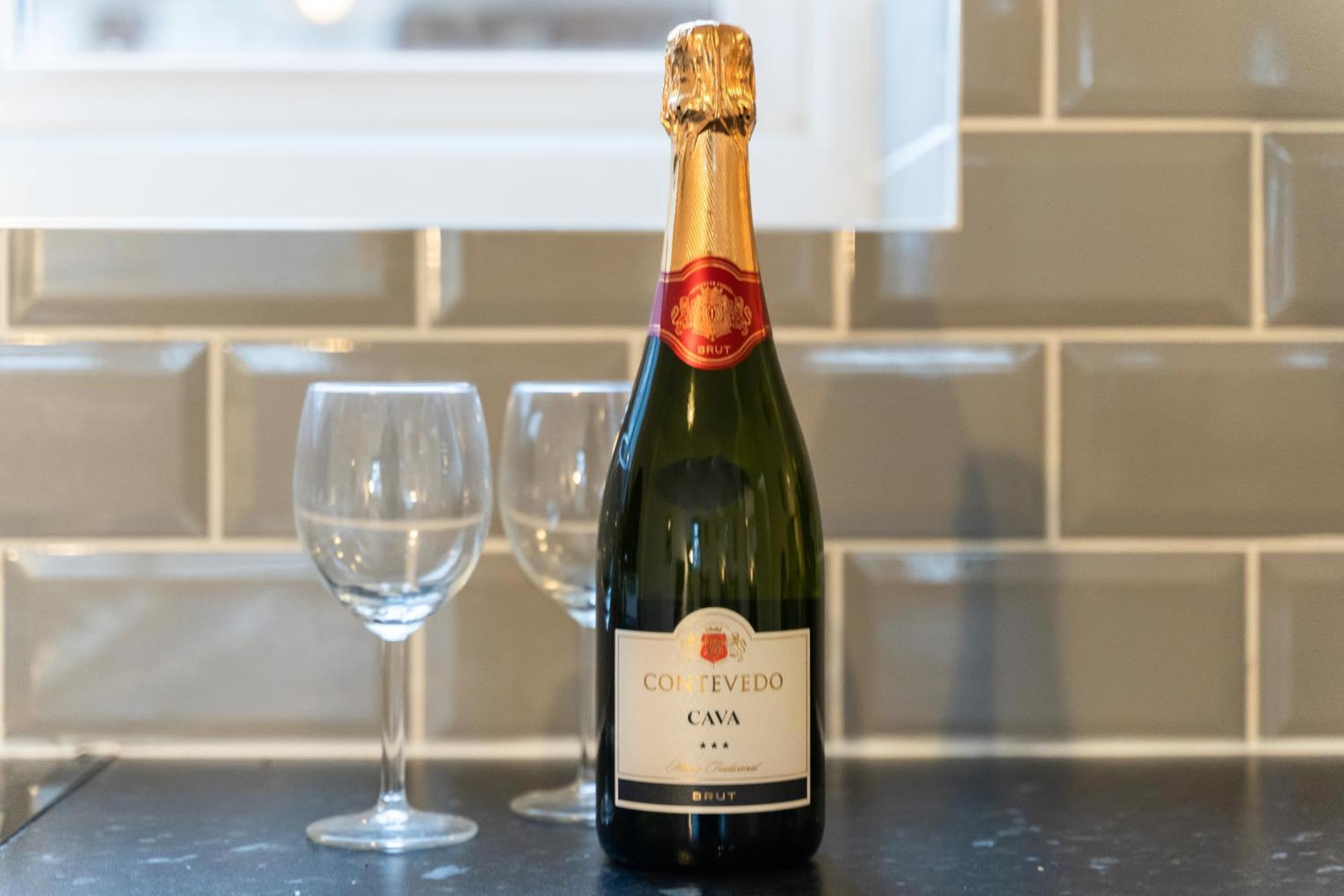 Stylish New Apartment - Free Wifi & Netflix - Top Rated - 3Mh Cradley Heath Zewnętrze zdjęcie
