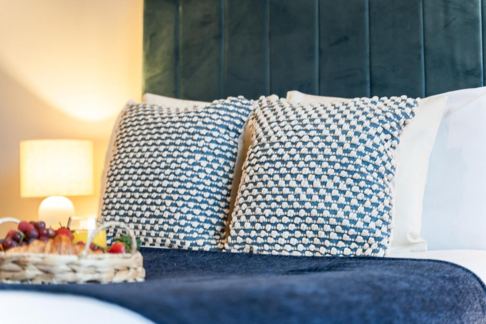 Stylish New Apartment - Free Wifi & Netflix - Top Rated - 3Mh Cradley Heath Zewnętrze zdjęcie