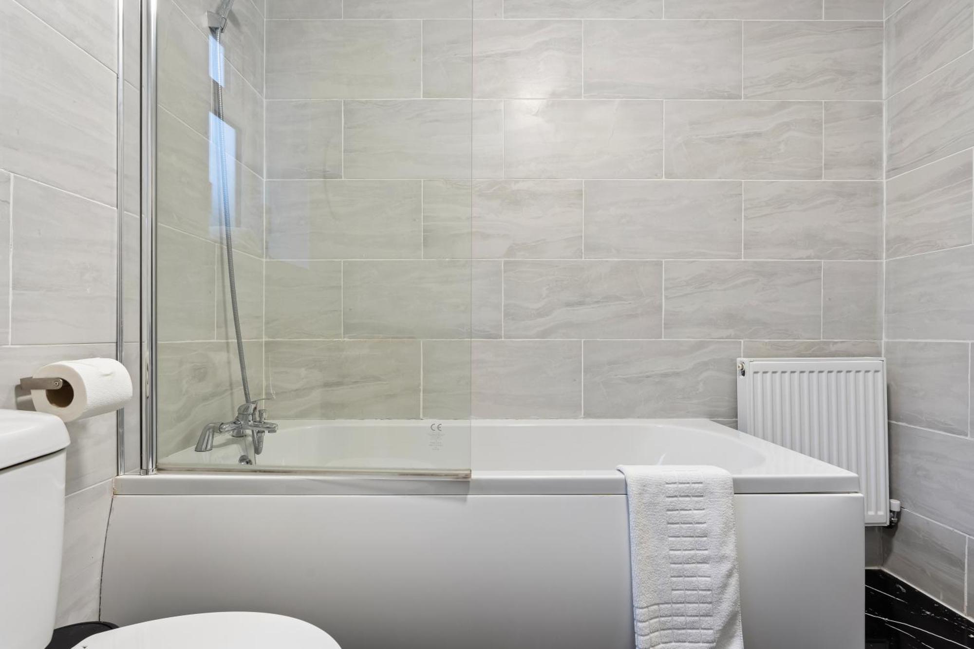 Stylish New Apartment - Free Wifi & Netflix - Top Rated - 3Mh Cradley Heath Zewnętrze zdjęcie